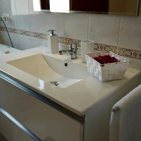 Two-room & Parking * Brecciarola